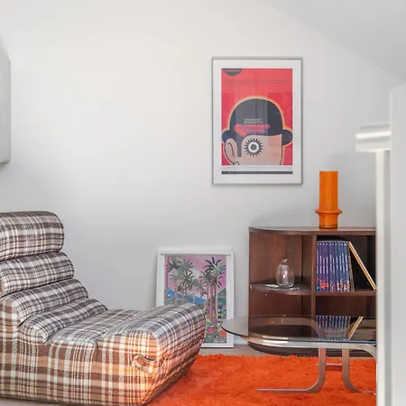 Amamary - 300 M De La *