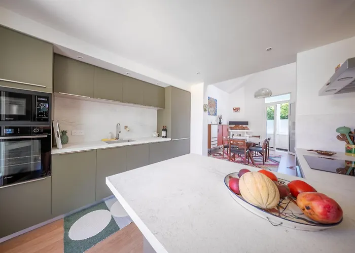 Amamary - 300 M De La Feriehus *