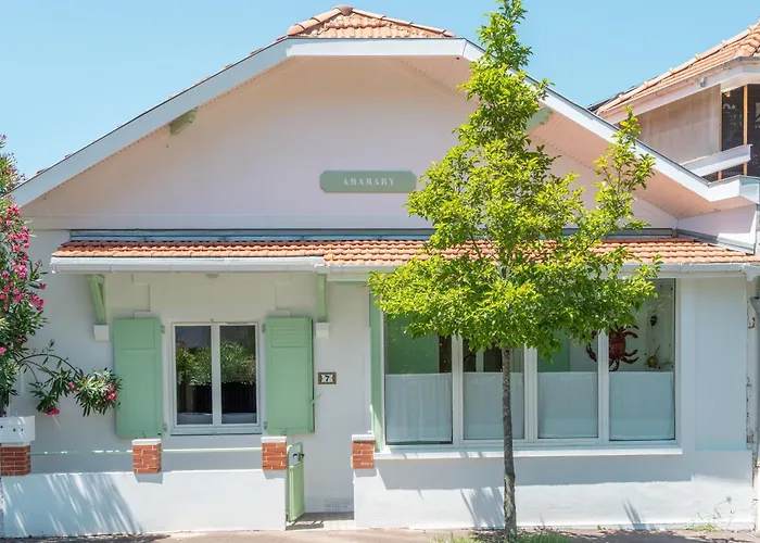 Amamary - 300 M De La Feriehus *